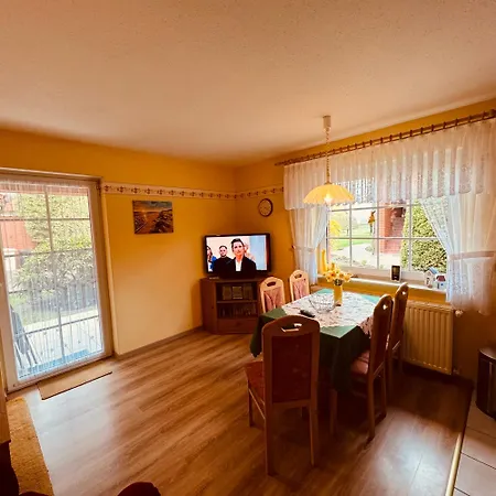 아파트 Ferienwohnanlage Dieter Block 코세로우